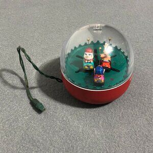 Hallmark keepsake Kringle’s bumper cars 1991 ornament magic motion vintage